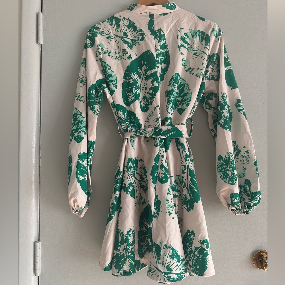 NWOT SHEIN Tropical Print Lantern Sleeve Belted Shirt Dress - Picture 2 of 11